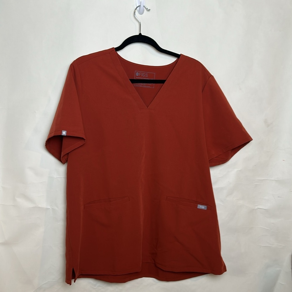 Figs Casma 3-pocket scrub top